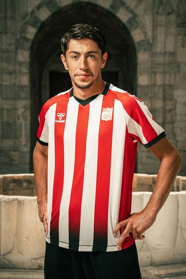 Sivasspor Legendäres Streifentrikot 25/26
